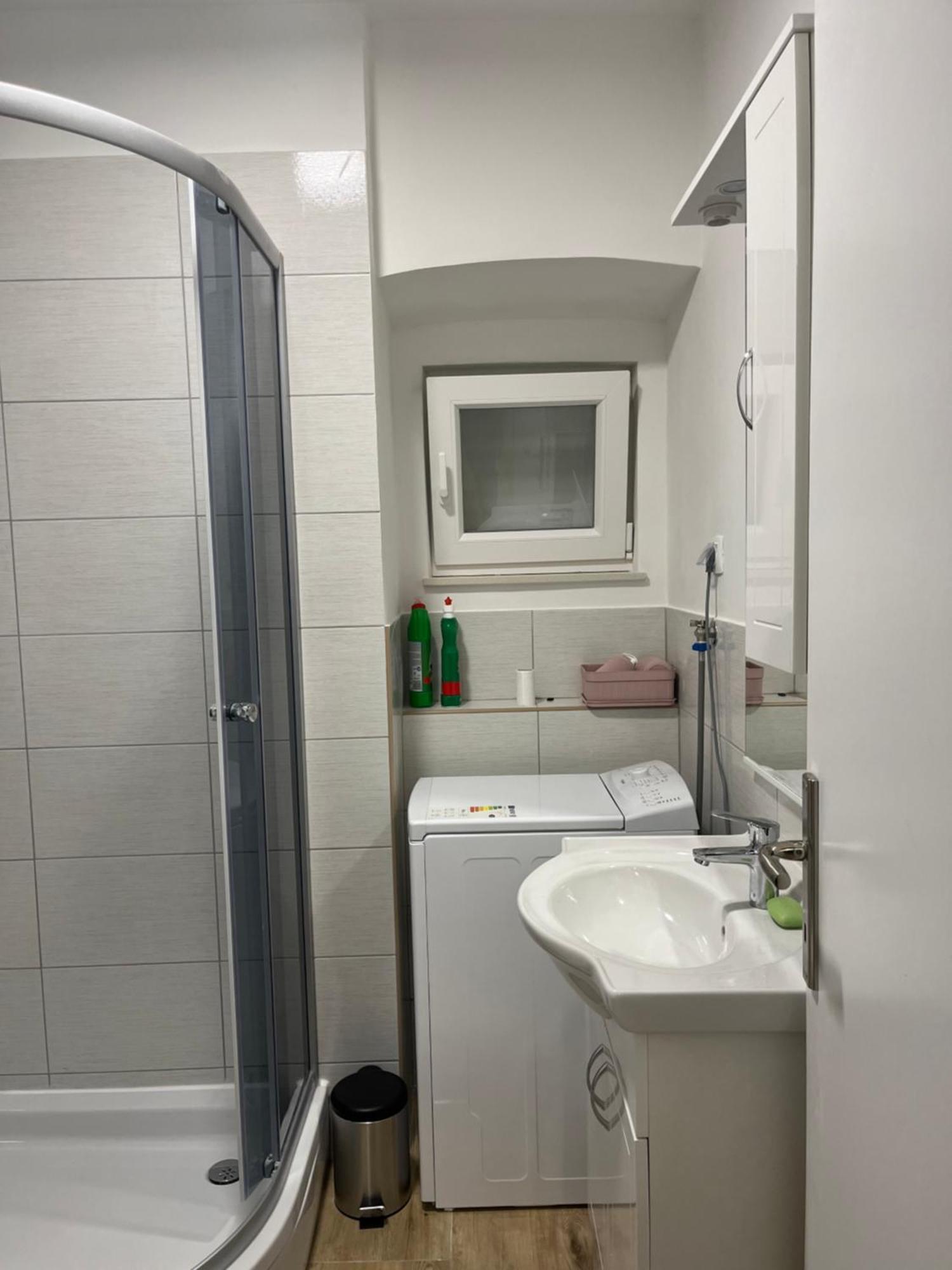The Nook Villa บิลิเซ ภายนอก รูปภาพ